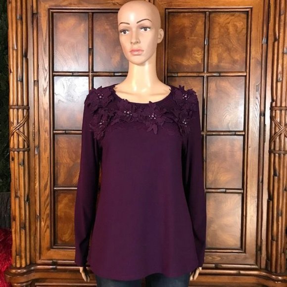 Antthony Original Violet 3D Jewel Beaded Floral Top - Picture 2 of 13